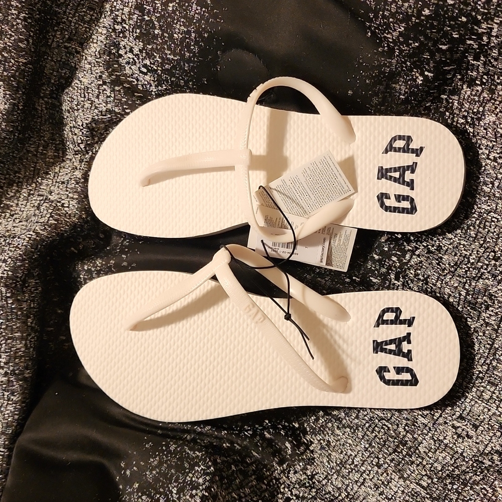 Brand New Gap Flip Flops